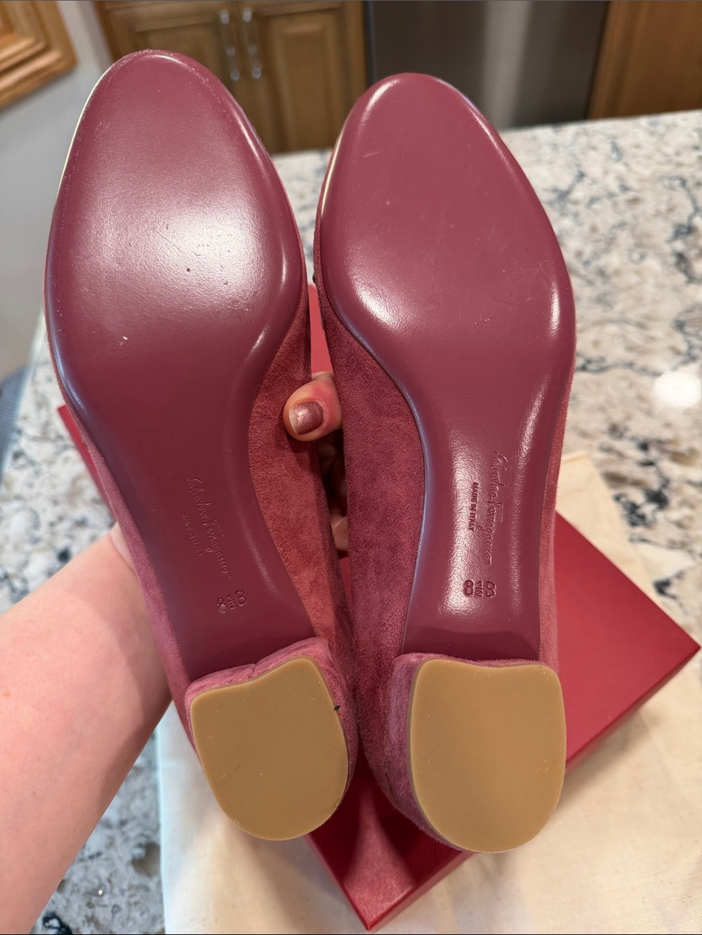 NEW!! Salvatore Ferragamo Rose Suede Varina Bow Flats with Crystal Detail - Picture 3 of 7